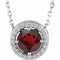 Collier de style halo en or 14 carats, serti d'un grenat naturel blanc du Mozambique et de diamants naturels (0,05 carat au total), d'une longueur de 40,6 cm (16 pouces).