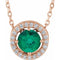 Collier de style halo de 40 cm (16 pouces) en or rose 14 carats, orné d'une émeraude de laboratoire et de diamants naturels (0,05 carat au total).