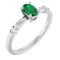Bague en or 14 carats avec émeraude blanche de laboratoire et diamants naturels (0,05 carat au total).