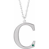 Collier en argent sterling rhodié avec initiale C en émeraude d'imitation gravable, 45,7 cm (18 pouces).