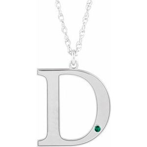 Collier 18 pouces en or blanc 10 carats avec émeraude d'imitation personnalisable et initiale D, serti sur une émeraude d'imitation, gravable.