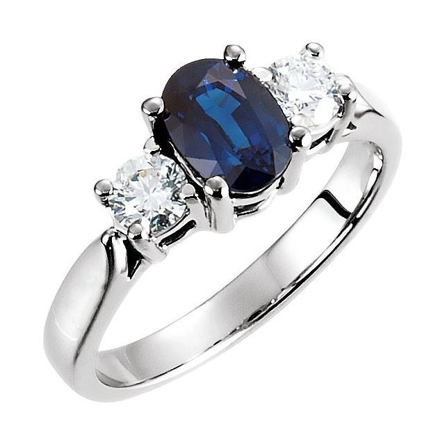 Bague en or blanc 14 carats, saphir bleu naturel et diamants naturels (3/8 carat au total).