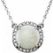 Collier en or blanc 14 carats, opale blanche naturelle de 8 mm et diamants naturels (0,05 carat au total), 40,6 cm (16 pouces).