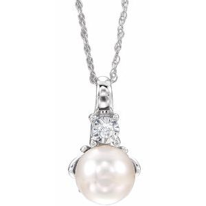 Collier de 45,7 cm (18 pouces) en or 14 carats, orné d'une perle de culture blanche d'eau douce et d'un diamant naturel de 0,02 carat.