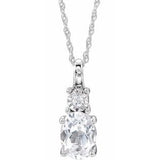 Collier de 45,7 cm (18 pouces) en or blanc 14 carats, saphir blanc de synthèse et diamants (0,02 carat au total).