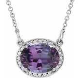 Collier de 42 cm (16 1/2 po) en or 14 carats, orné d'alexandrite blanche de laboratoire et de diamants naturels (0,04 carat au total).