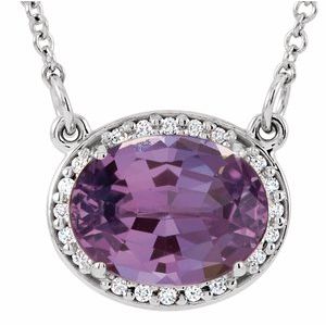 Collier de 42 cm (16 1/2 po) en or 14 carats, améthyste blanche naturelle et diamants naturels (0,04 carat au total).