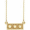 Monture de collier en or jaune 14 carats avec trois pierres rondes de 3 mm et finition granuleuse