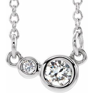 Collier en platine serti de diamants naturels (1/8 carat au total) de 40 cm (16 pouces).