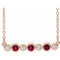 Collier en or rose 14 carats serti clos d'un rubis de laboratoire et de diamants naturels (0,08 carat au total), longueur 40-45 cm (16-18 pouces).