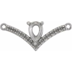 Collier à pendentif en forme de « V » orné de platine