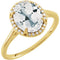Bague en or jaune 14 carats, topaze blanche ovale 10x8 mm et diamants (0,06 carat au total).