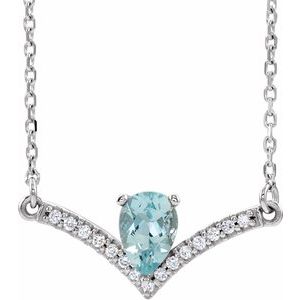 Collier de 45,7 cm (18 pouces) en or 14 carats, orné d'une aigue-marine blanche naturelle et de diamants naturels (0,06 carat au total).
