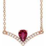 Collier de 45,7 cm (18 pouces) en or rose 14 carats avec rubis naturel et diamants naturels (0,06 carat au total).