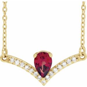 Collier de 40 cm (16 pouces) en or jaune 14 carats, serti d'un grenat naturel du Mozambique et de diamants naturels (0,06 carat au total).