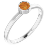 Bague en argent sterling rhodié avec citrine imitation 4 mm