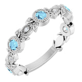 Bague en platine, aigue-marine naturelle et diamants naturels (0,03 carat au total) en forme de feuille