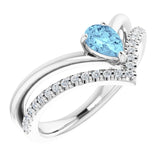 Bague en platine, aigue-marine naturelle et diamants naturels (0,25 carat au total)