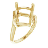 Bague sertie d'une émeraude jaune 10K de 12 x 10 mm