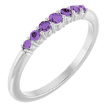 Bague empilable en platine et améthyste naturelle