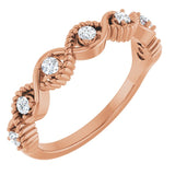 Bague empilable en or rose 14 carats et saphir blanc naturel