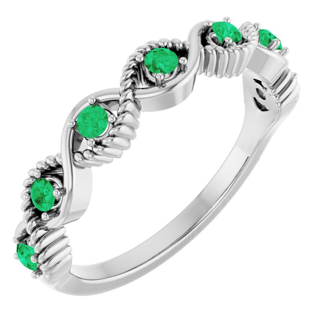 Bague empilable en platine et émeraude de laboratoire