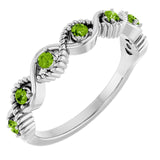 Bague empilable en platine et péridot naturel