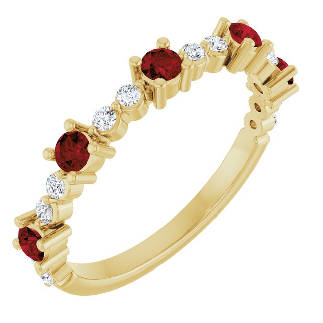 Bague en or 14 carats sertie d'un grenat naturel du Mozambique jaune et de diamants naturels (0,25 carat au total).