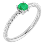 Bague solitaire en platine avec émeraude de laboratoire de 4 mm et monture corde
