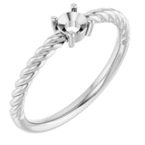 Bague solitaire ronde en platine de 4 mm avec support en corde