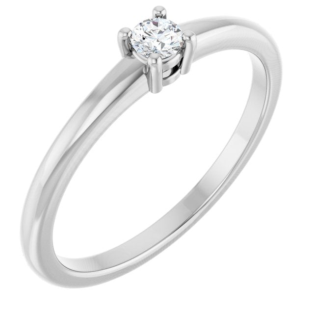 Bague en or blanc 14 carats et saphir blanc naturel