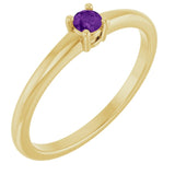 Bague en or jaune 14 carats avec améthyste naturelle.