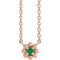 Collier pour enfant de 40 cm (16 pouces) en or rose 14 carats avec perles d'émeraudes de laboratoire.