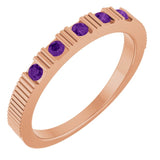 Bague empilable en or rose 14 carats et améthyste naturelle
