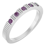 Bague empilable en platine et alexandrite de laboratoire