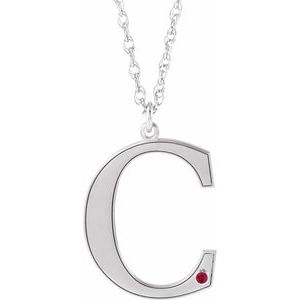Collier en or blanc 14 carats avec initiale C en rubis d'imitation gravable, 45,7 cm (18 pouces).