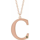 Collier en argent sterling plaqué or rose 14 carats avec initiale C en péridot d'imitation gravable, 45,7 cm (18 pouces).