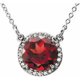 Collier en or blanc 14 carats, serti d'un grenat naturel du Mozambique de 8 mm et de diamants naturels (0,05 carat au total), 40,6 cm (16 pouces).