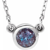 Collier solitaire en or blanc 14 carats avec alexandrite ronde de 4 mm sertie clos, 40 cm (16 pouces)