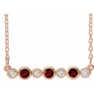 Collier en or rose 14 carats serti clos de grenat naturel du Mozambique et de diamants naturels (0,08 carat au total), 40-45 cm