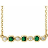 Collier 16-18 pouces en or 14 carats serti clos d'une émeraude de laboratoire jaune et de diamants naturels (0,08 carat au total),