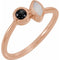Bague en or rose 14 carats, opale blanche naturelle et onyx noir naturel