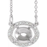 Collier semi-serti de 42 cm (16 1/2") en or blanc 14 carats, diamants naturels ovales 9 x 7 mm (0,04 carat au total), orné de diamants ovales 9 x 7 mm.