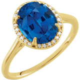 Bague en or jaune 14 carats sertie d'un saphir bleu de laboratoire de 10 x 8 mm et de diamants naturels (0,06 carat au total).