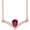Collier de 45,7 cm (18 pouces) en or rose 14 carats avec rubis naturel et diamants naturels (0,06 carat au total).