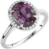 Bague en or 14 carats avec alexandrite de laboratoire blanche de 10 x 8 mm et diamants naturels (0,06 carat au total).