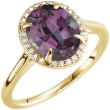 Bague en or jaune 14 carats avec alexandrite de laboratoire de 10 x 8 mm et diamants naturels (0,06 carat au total).