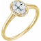 Bague en or jaune 14 carats avec topaze blanche naturelle 7x5 mm et diamants naturels (0,03 carat au total).