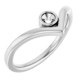 Bague de montage en V sertie d'une lunette ronde en platine de 3 mm