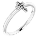 Bague croix empilable ornée d'argent sterling
